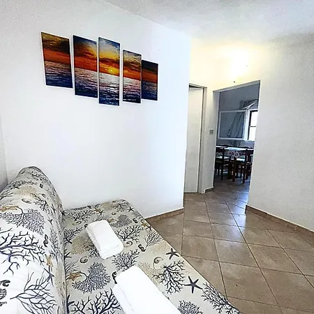 Mirto - 2br - Wi-fi - Ac - 100m -parking *