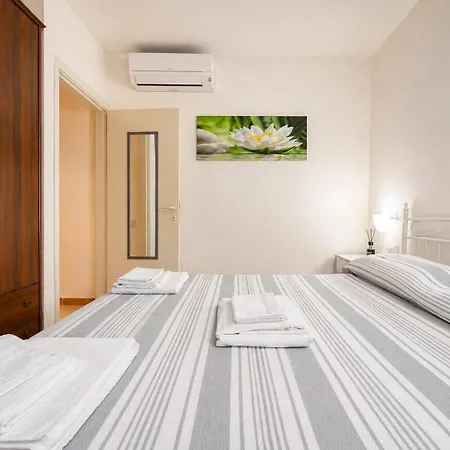 Vakantiehuis Mirto Beachside - 2br - Wi-fi - Ac - 100m From The - Bbq - Parking
